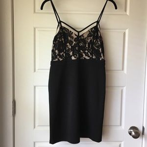 Black Lacy Body-con Dress